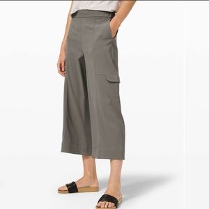 Lululemon Metropolis Maven HR Crop